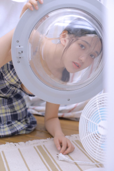 女士开襟乳液狂飙